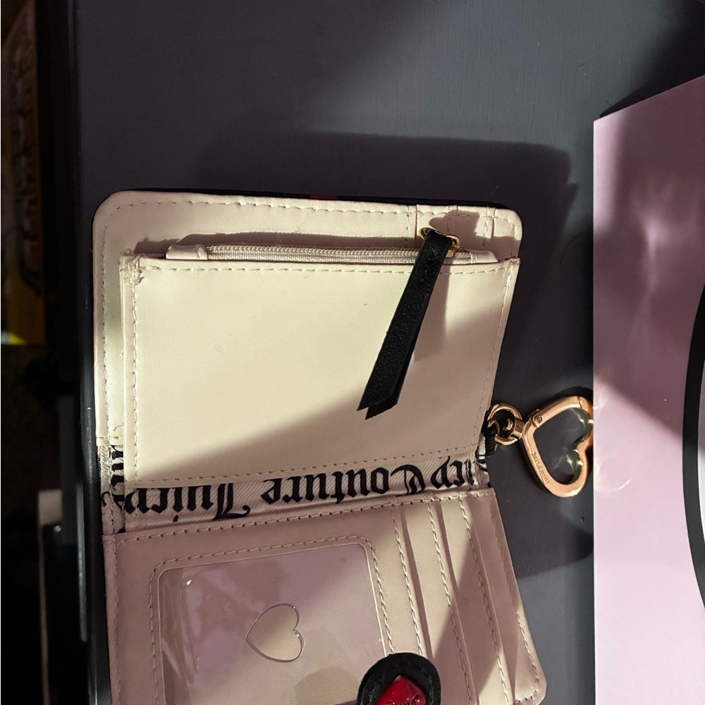 Juicy Couture Wallet - Picture 5 of 6
